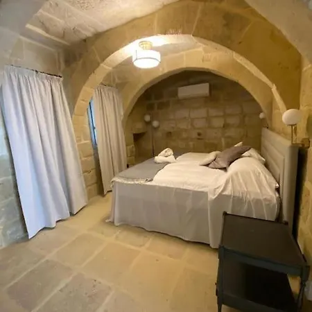 Traditional With Spectacular Sea Views