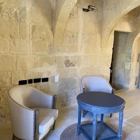 Villa Traditional With Spectacular Sea Views San Lawrenz