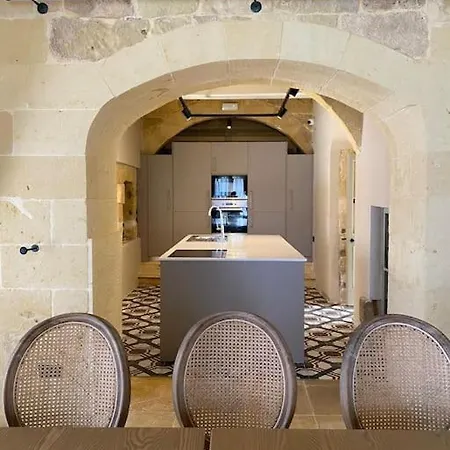 Traditional With Spectacular Sea Views Villa