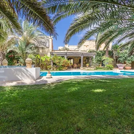 Villa Traditional With Spectacular Sea Views