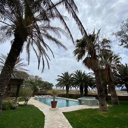 Traditional With Spectacular Sea Views Villa San Lawrenz